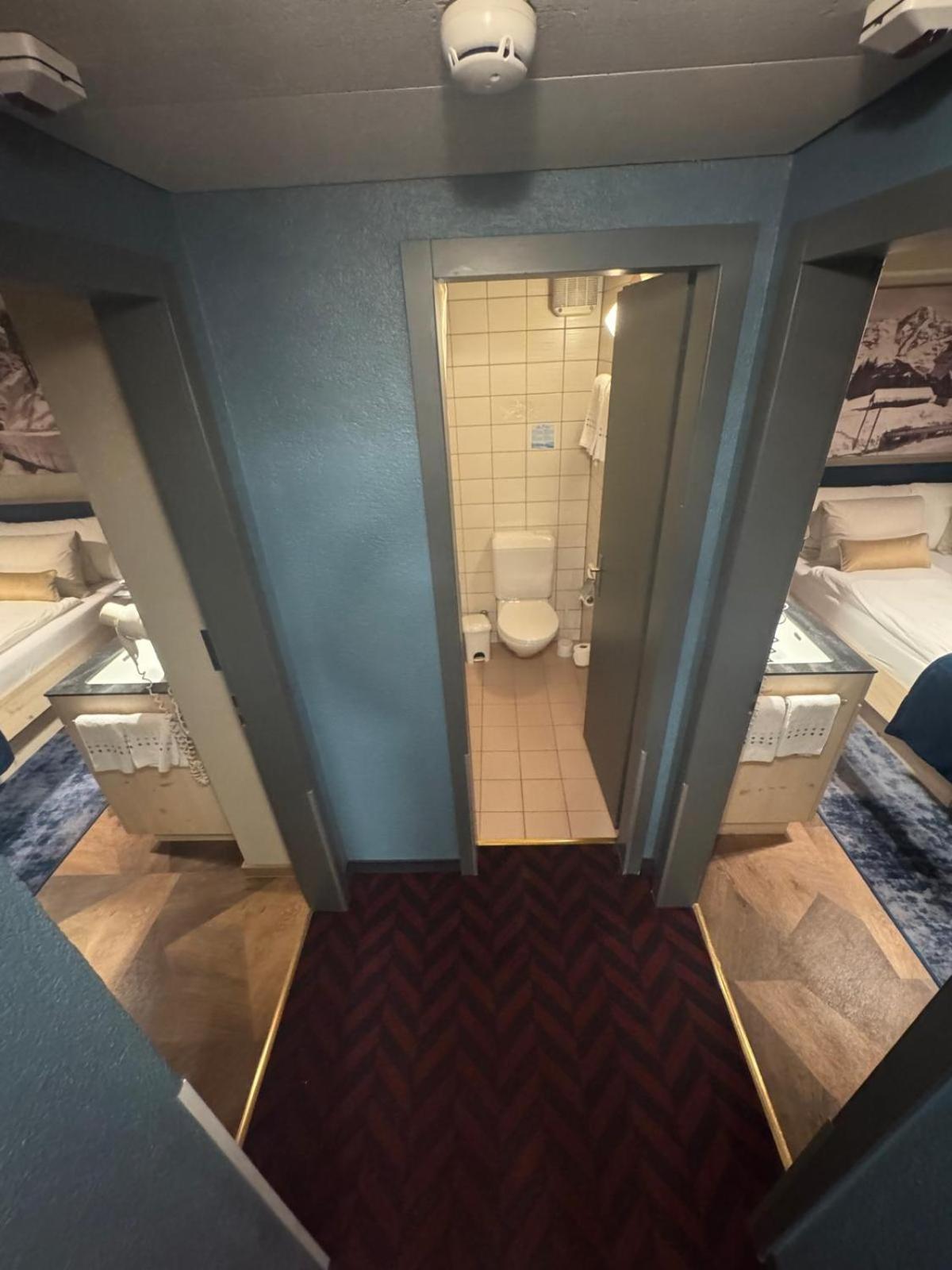 Quadruple Room Balcony Mountain View