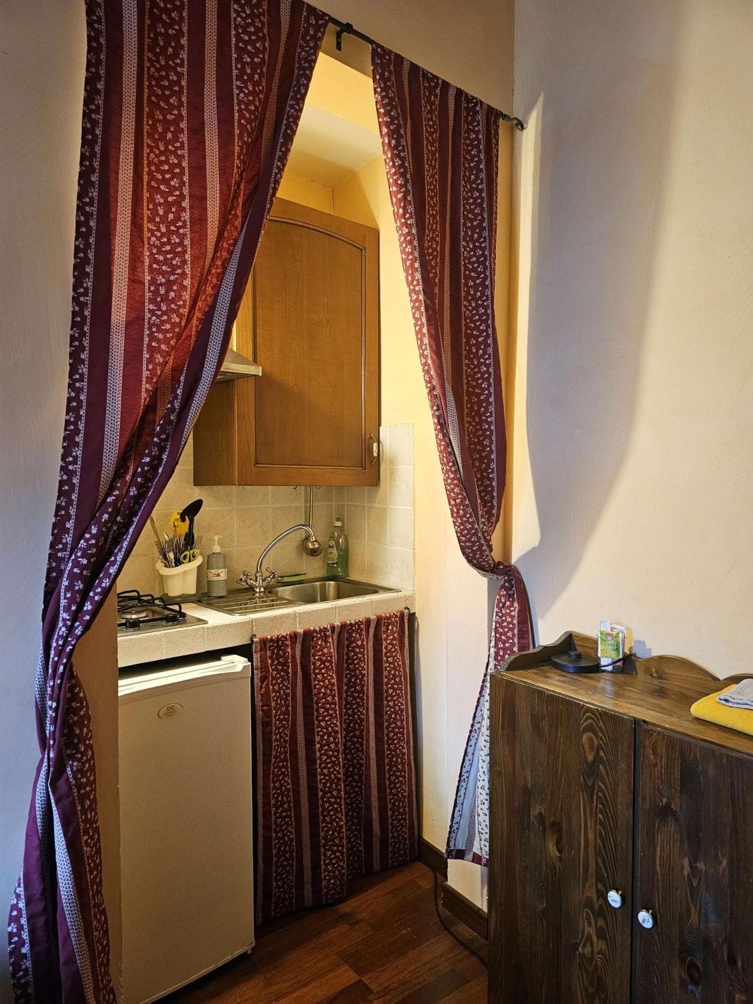 Comfort Triple Room Shower
