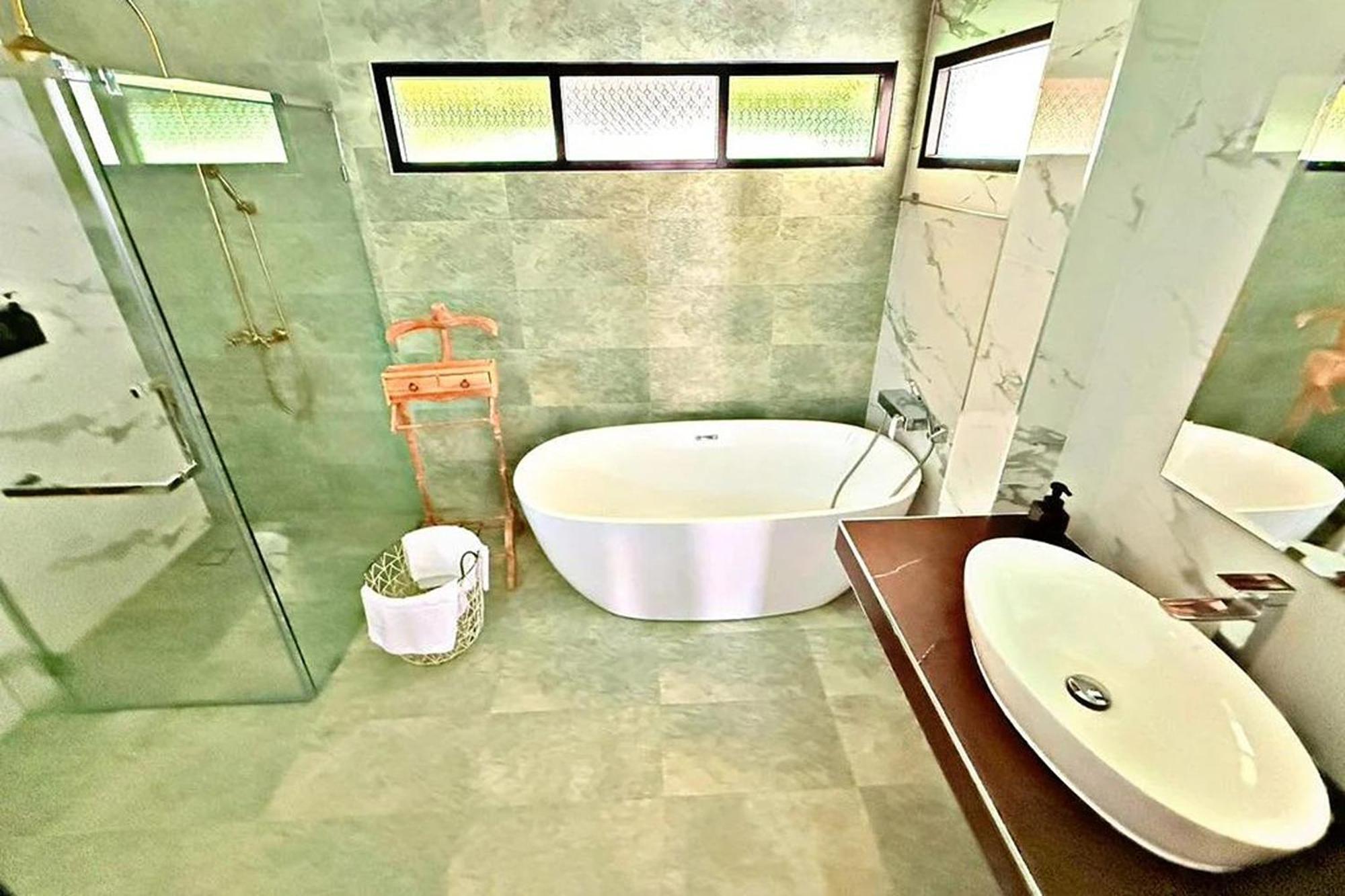 Family Room Bath