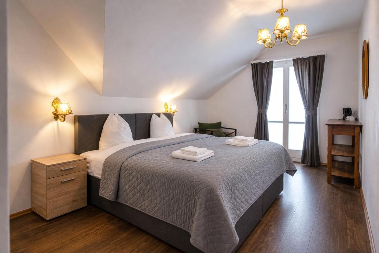 Deluxe Family Room