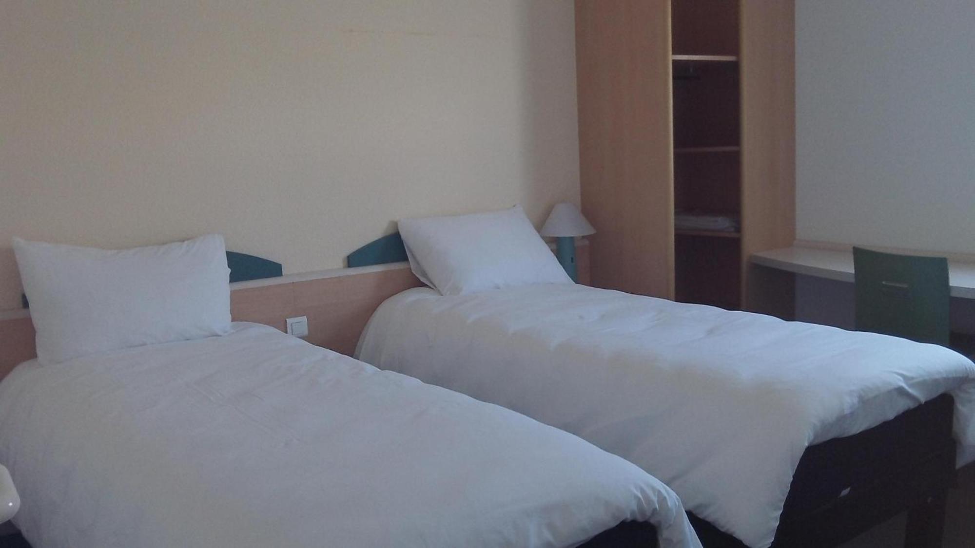 Standard Room Three Single Beds