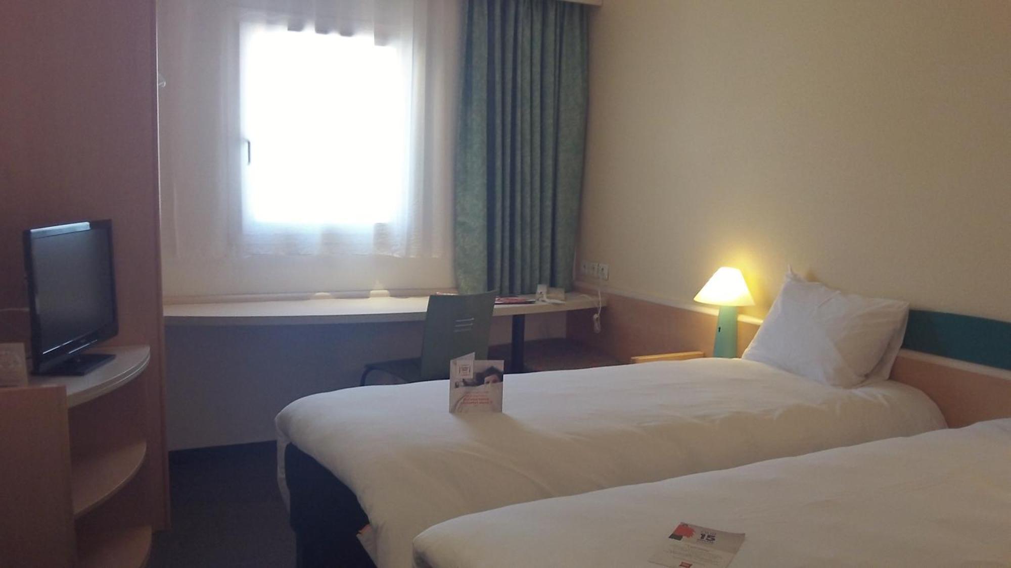 Standard Room Two Single Beds