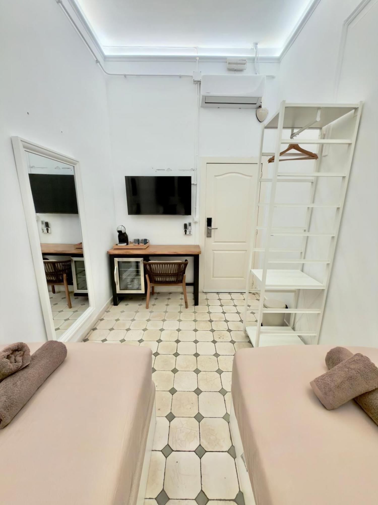 Habitación Doble con baño compartido - 1 o 2 camas