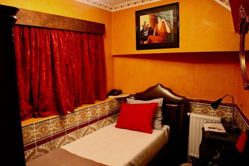 Single Room