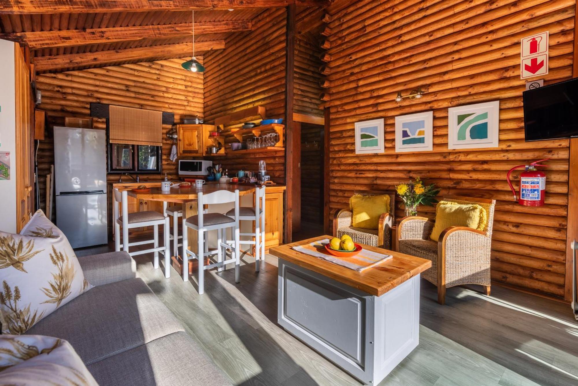 Chalet Middle