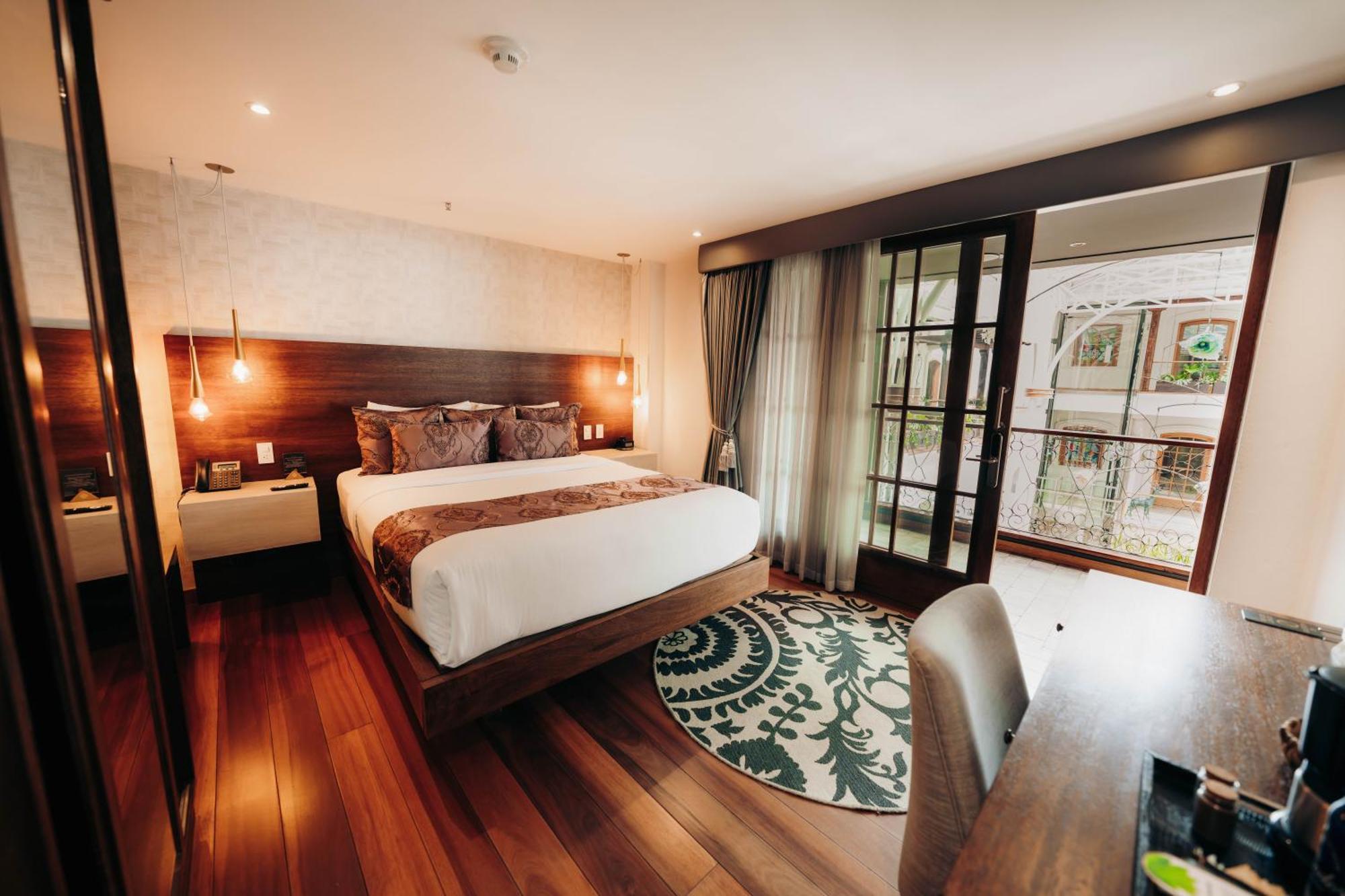 Superior Queen Room