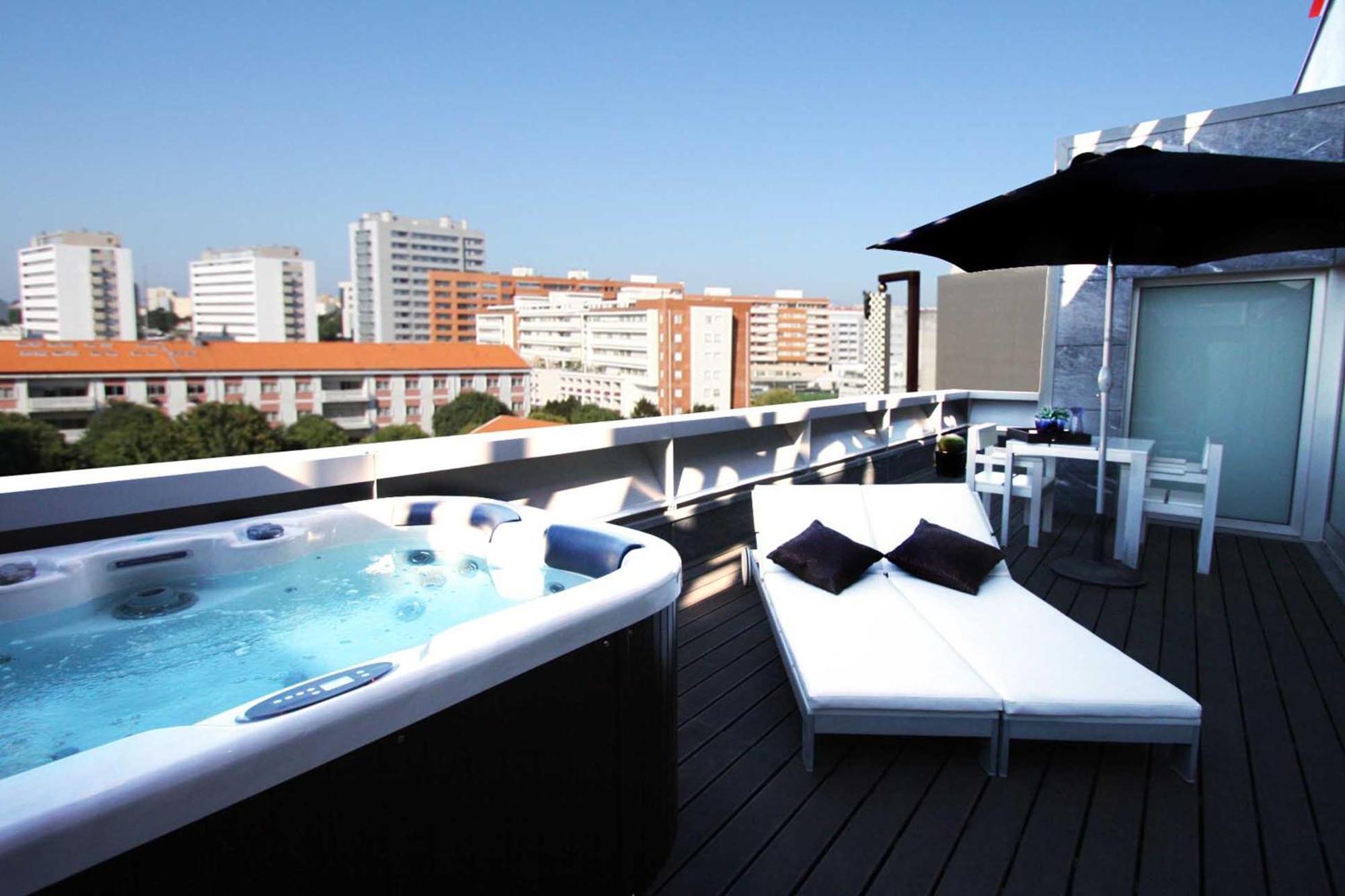Suite with Hot Tub