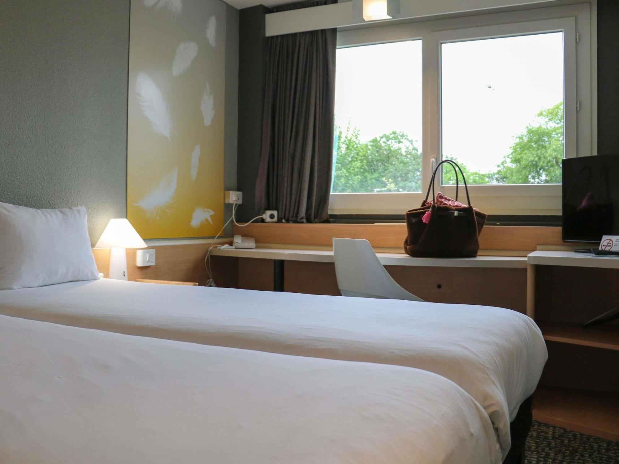 Standard Two Single Bed