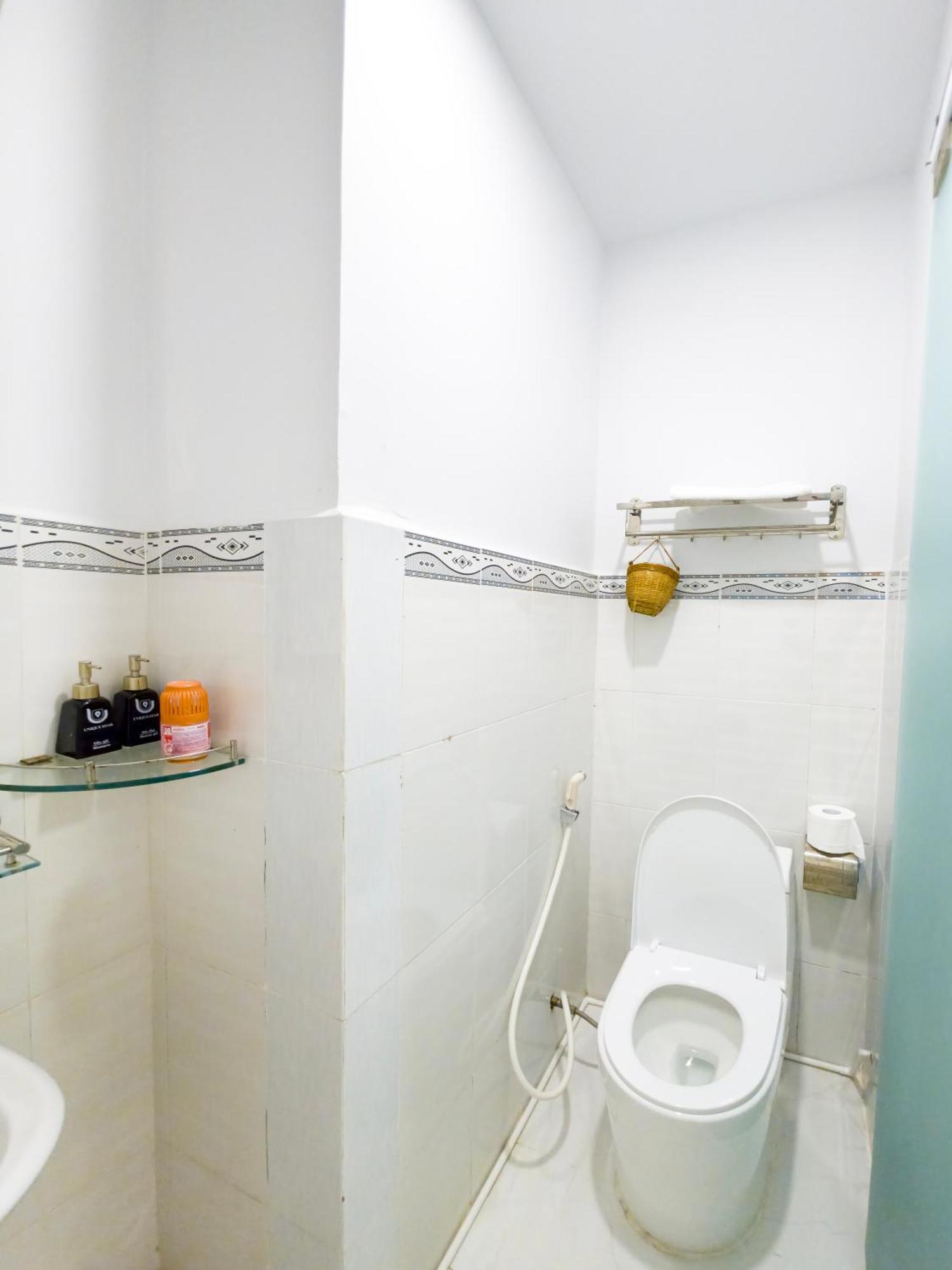 Single Room Private Bathroom