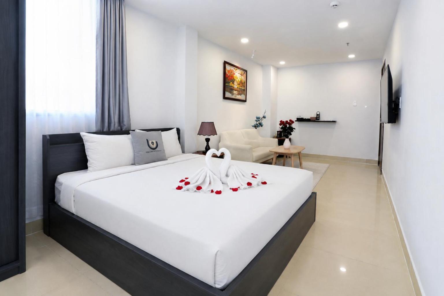 Deluxe Queen Room