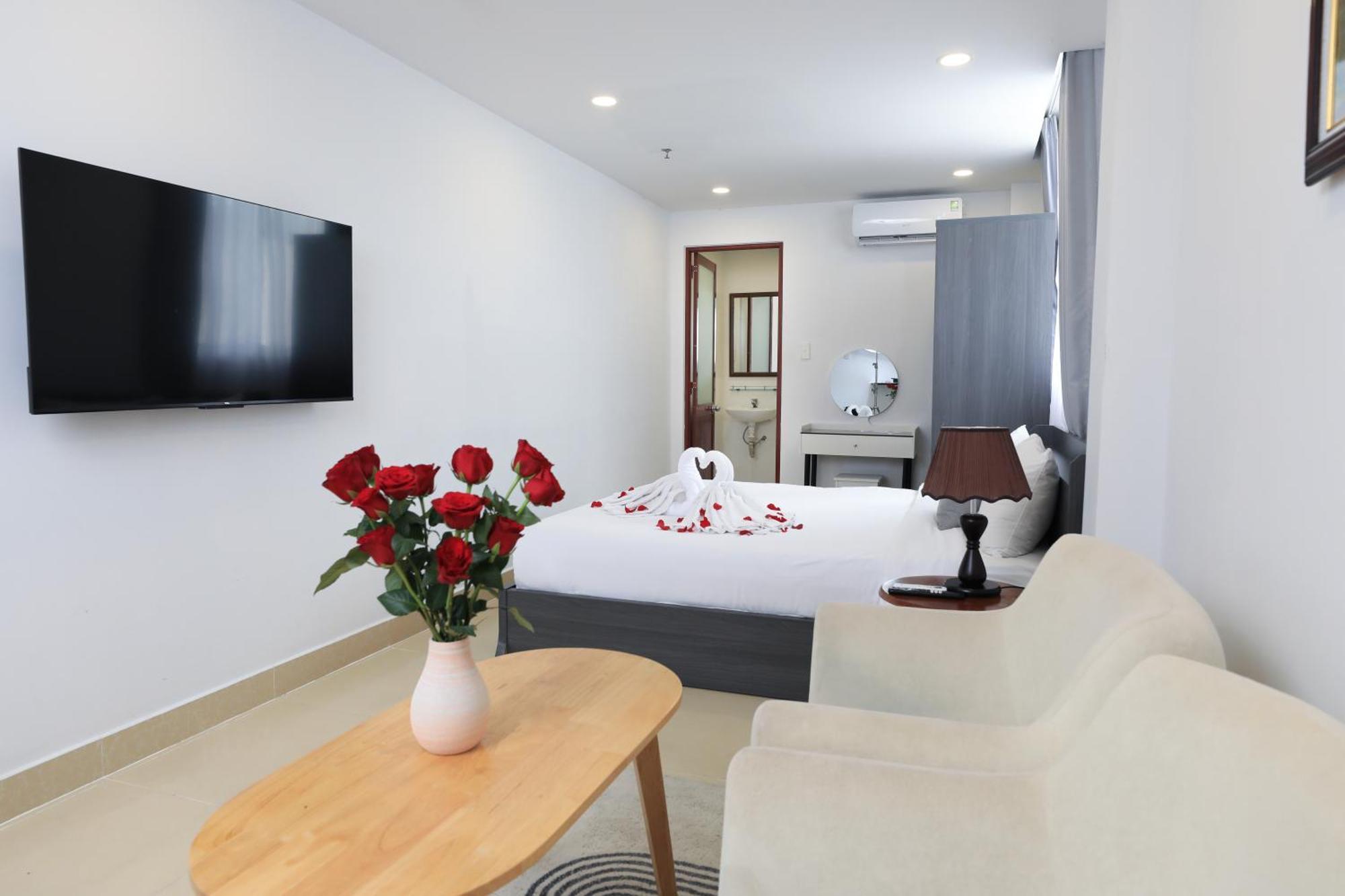 Deluxe Queen Room
