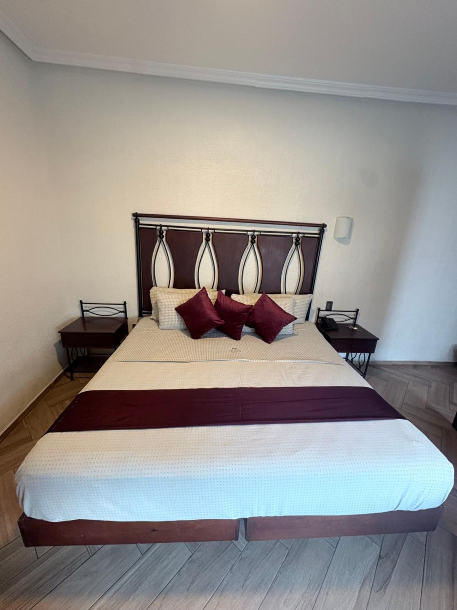 Queen Room