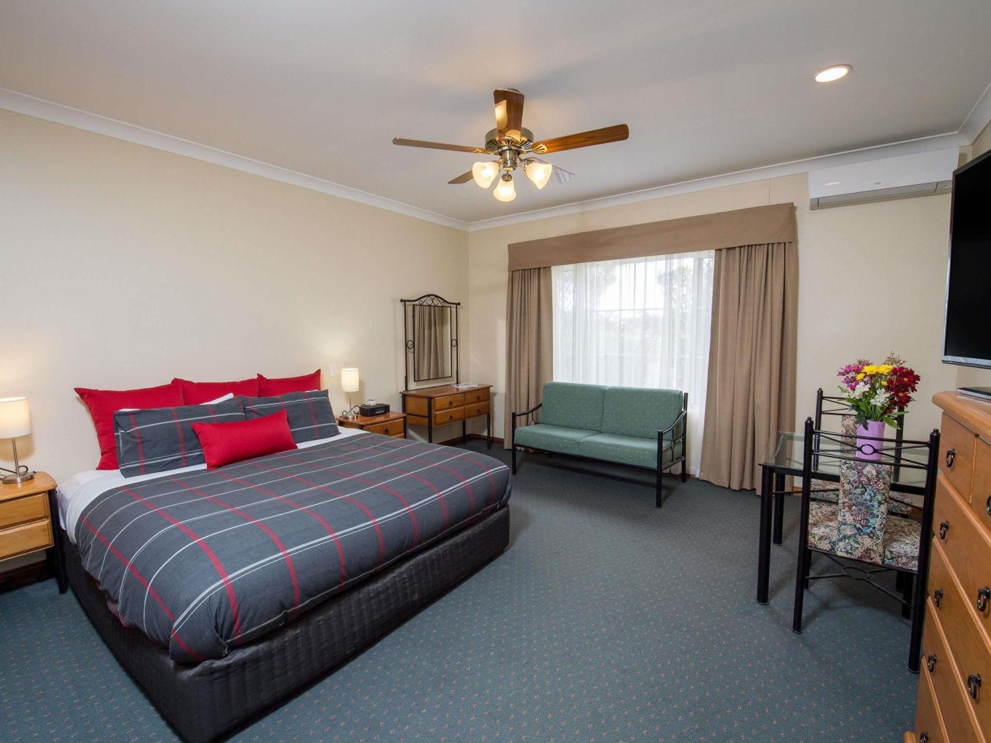 Standard King Room