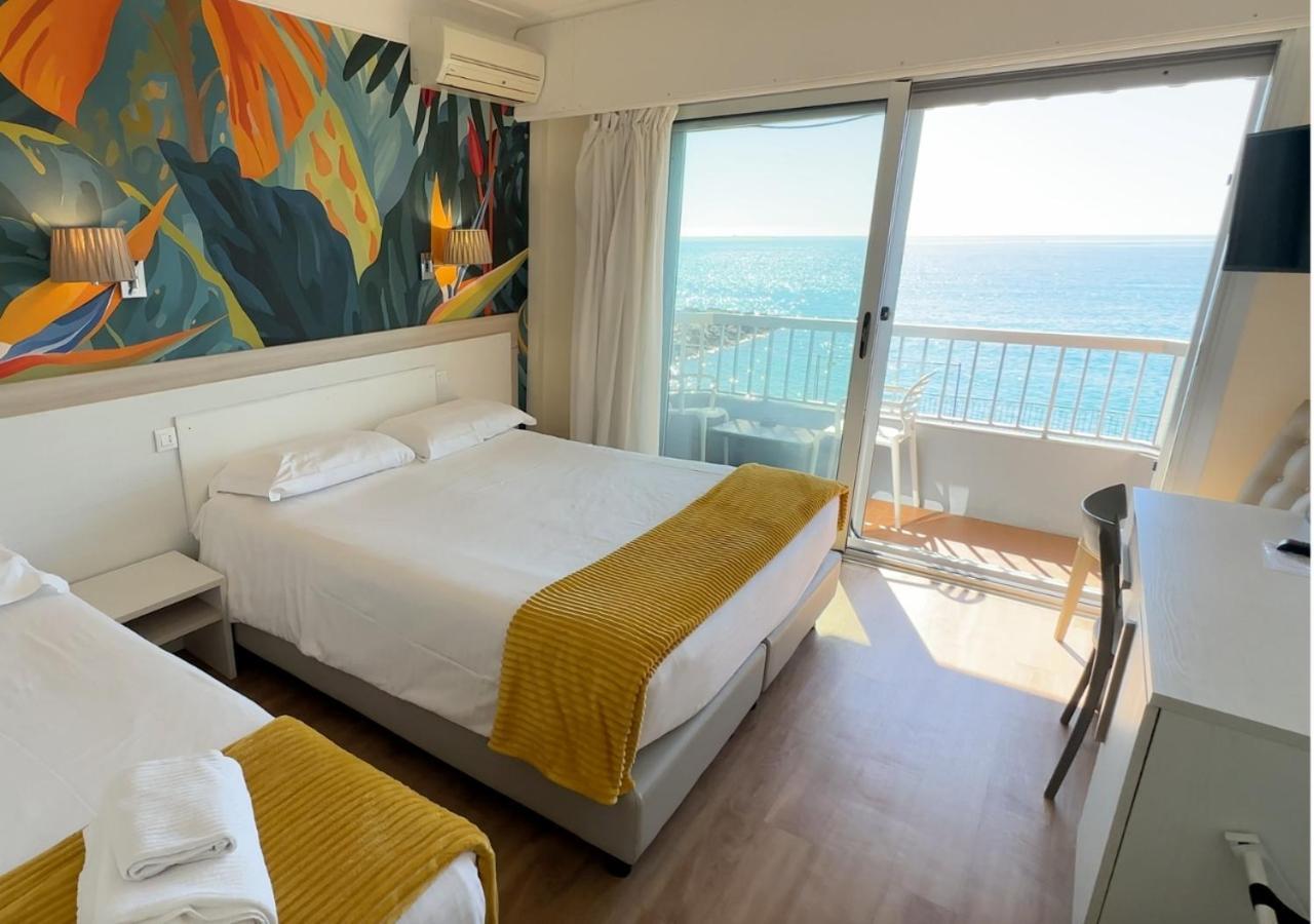 Standard Triple Room Sea View