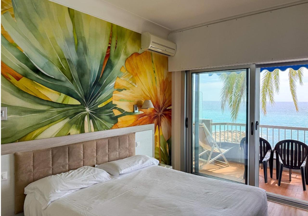 Double or Twin Room Balcony Sea View