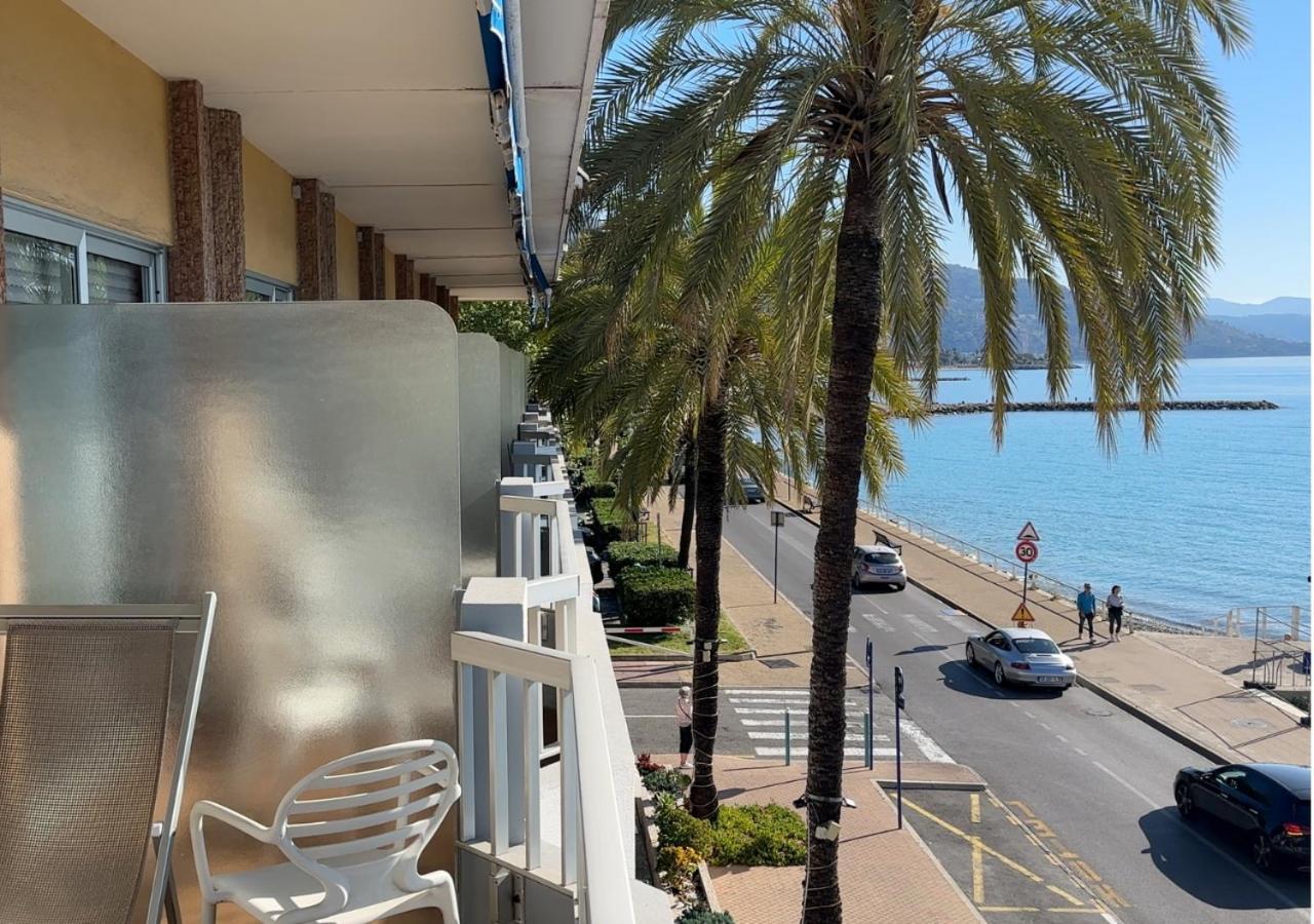 Standard Triple Room Sea View