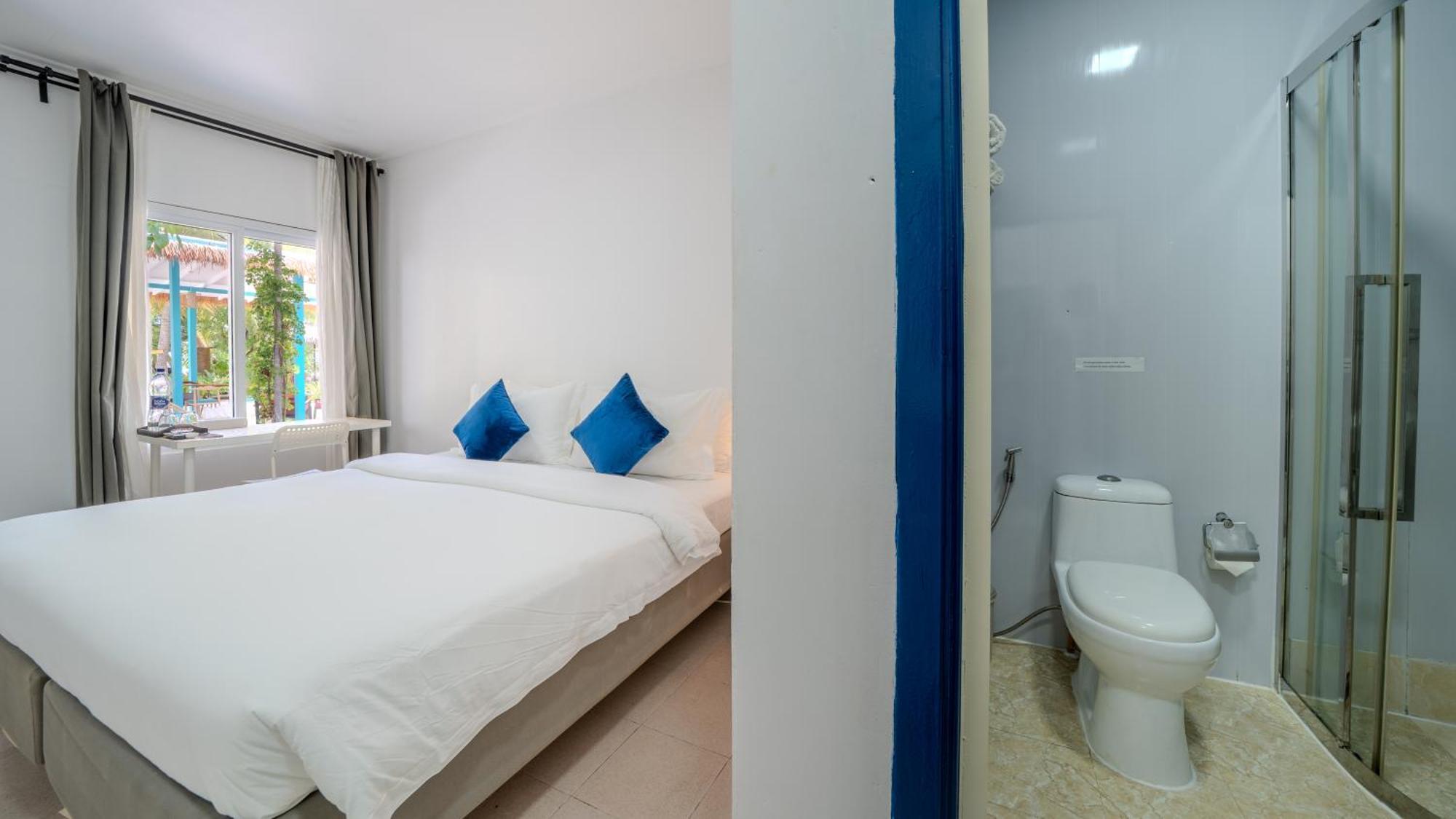 Budget Double Room Sea View