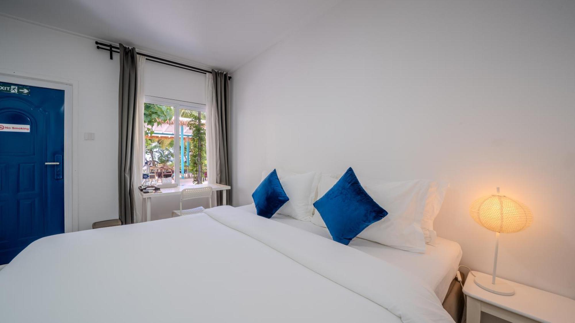 Budget Double Room Sea View