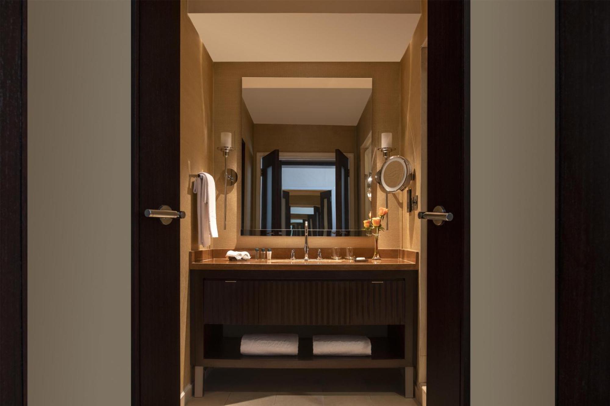 Superior Room 2 Twin Beds