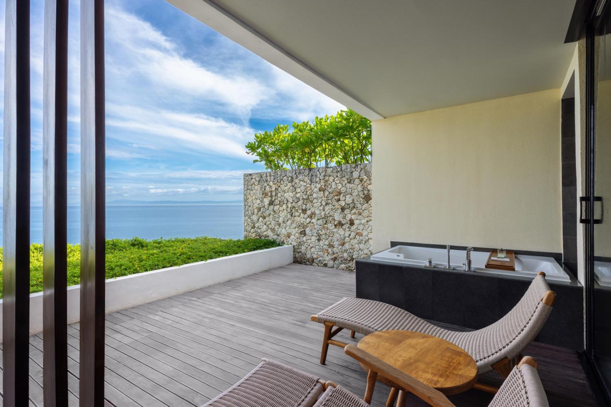 Ocean Front Suite Benefits