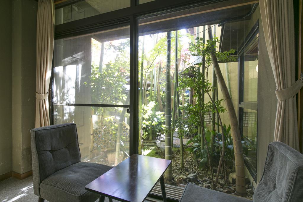 Japanese-Style Room