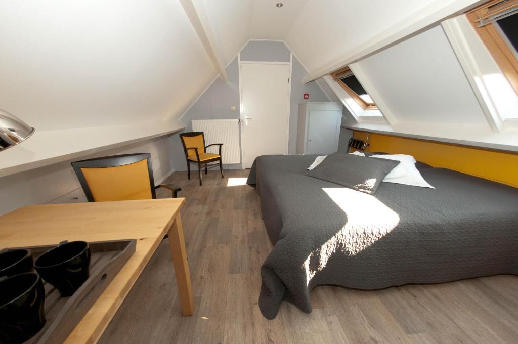 Twin Room,24862716:JPEG