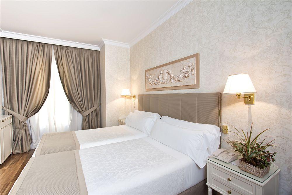 Deluxe Doppel-/Zweibettzimmer