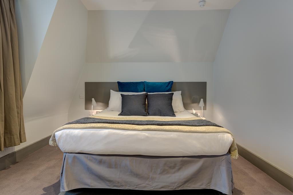 Quarto Duplo com Vista Jardim