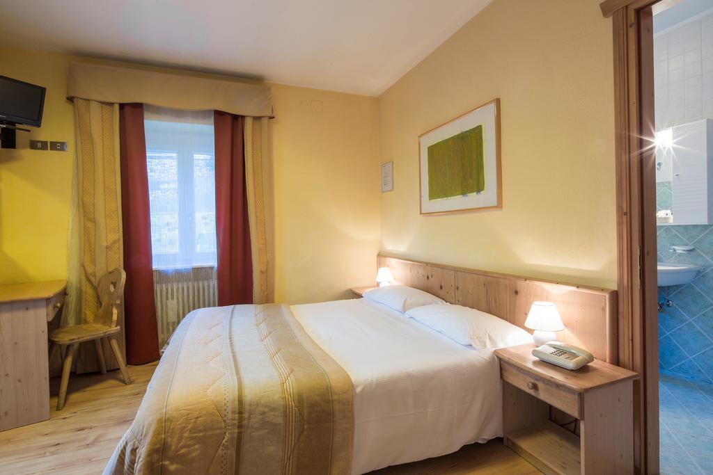 Double or Twin Room,342973852:JPEG