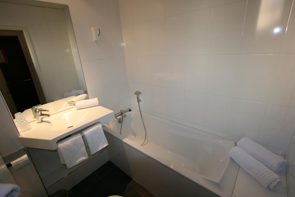 Standard Twin Room,765981499:JPEG