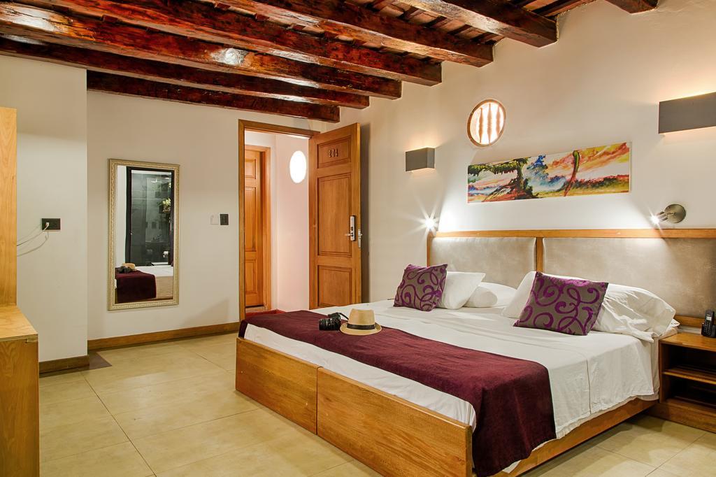 Deluxe Room,413596569:JPEG
