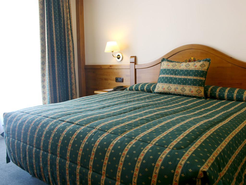 Double Room Mountain View