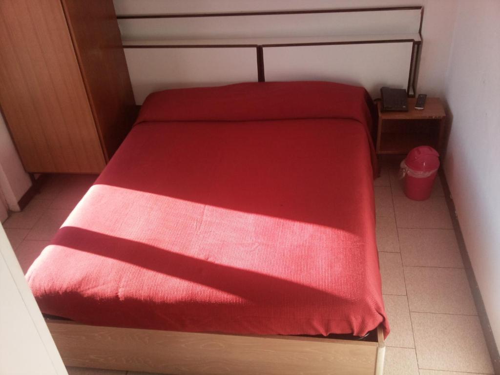 Single Room Private Bathroom