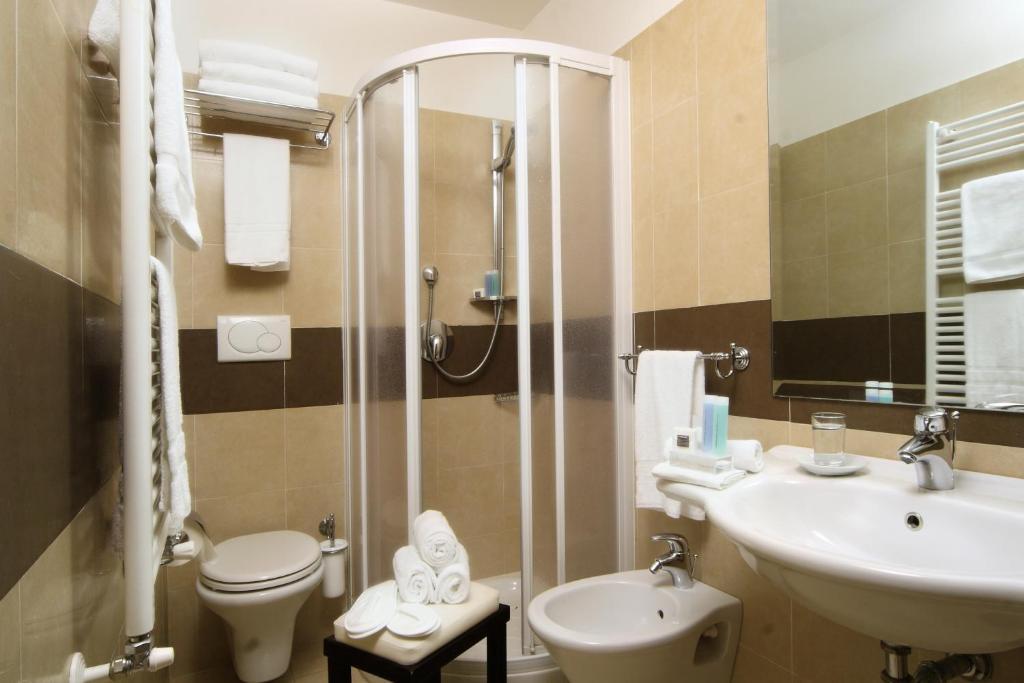 Single Room,50453812:JPEG