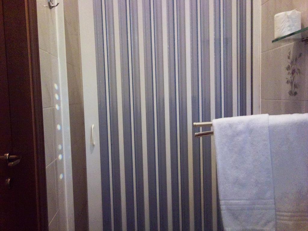 Single Room Private Bathroom