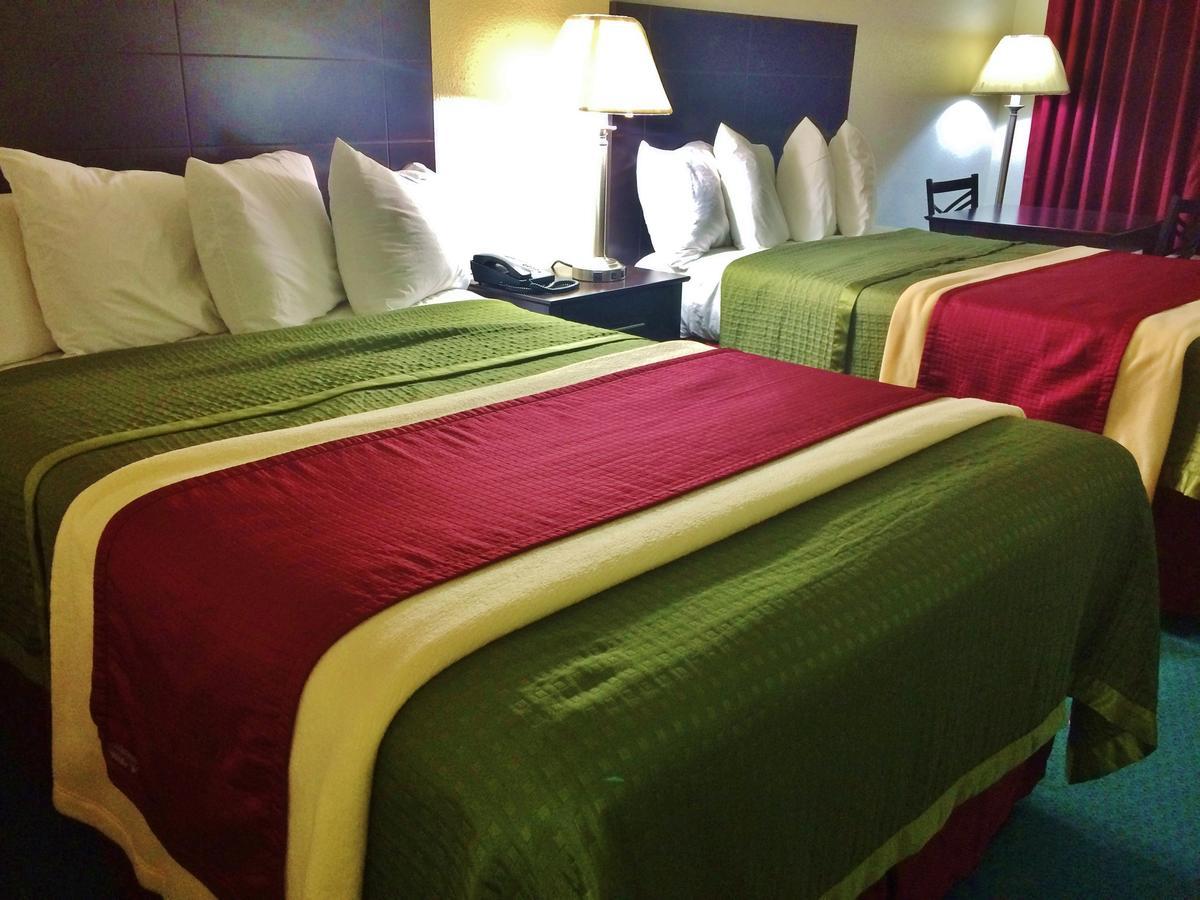 Double Room Two Double Beds Non-Smoking,508914627:JPEG