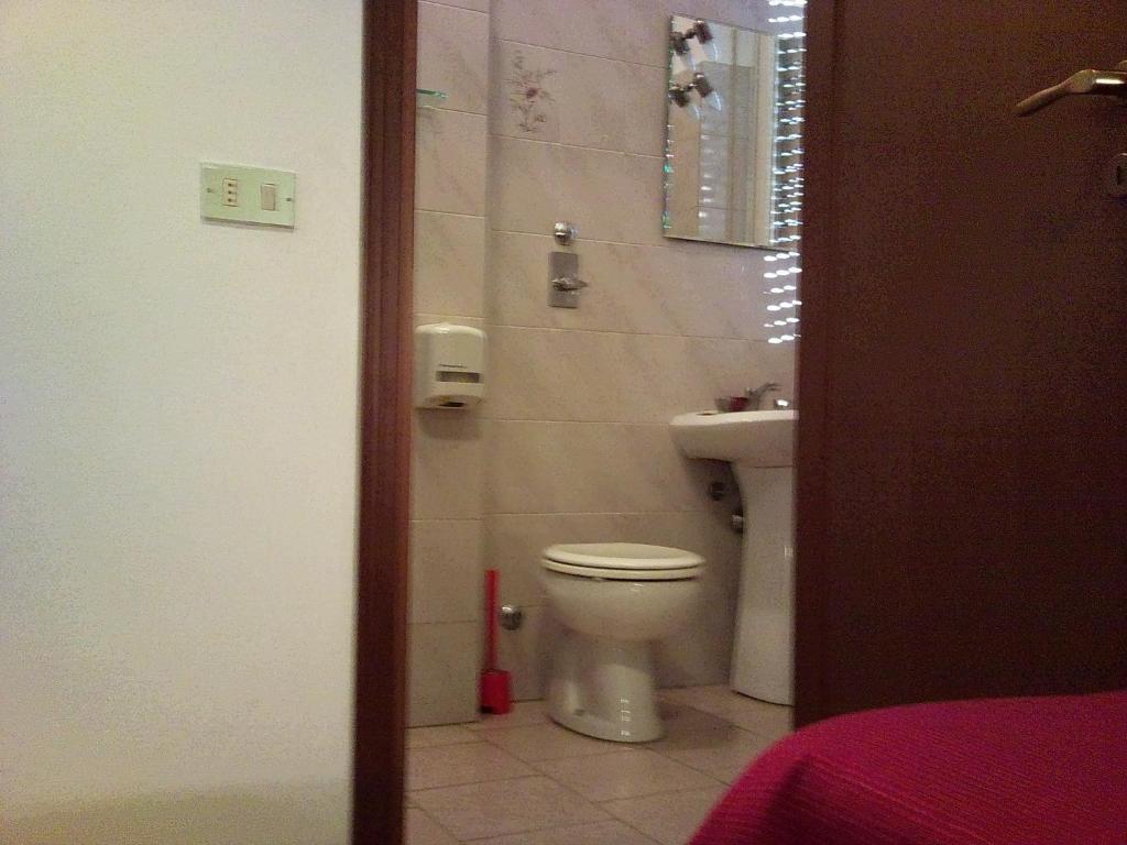 Single Room Private Bathroom