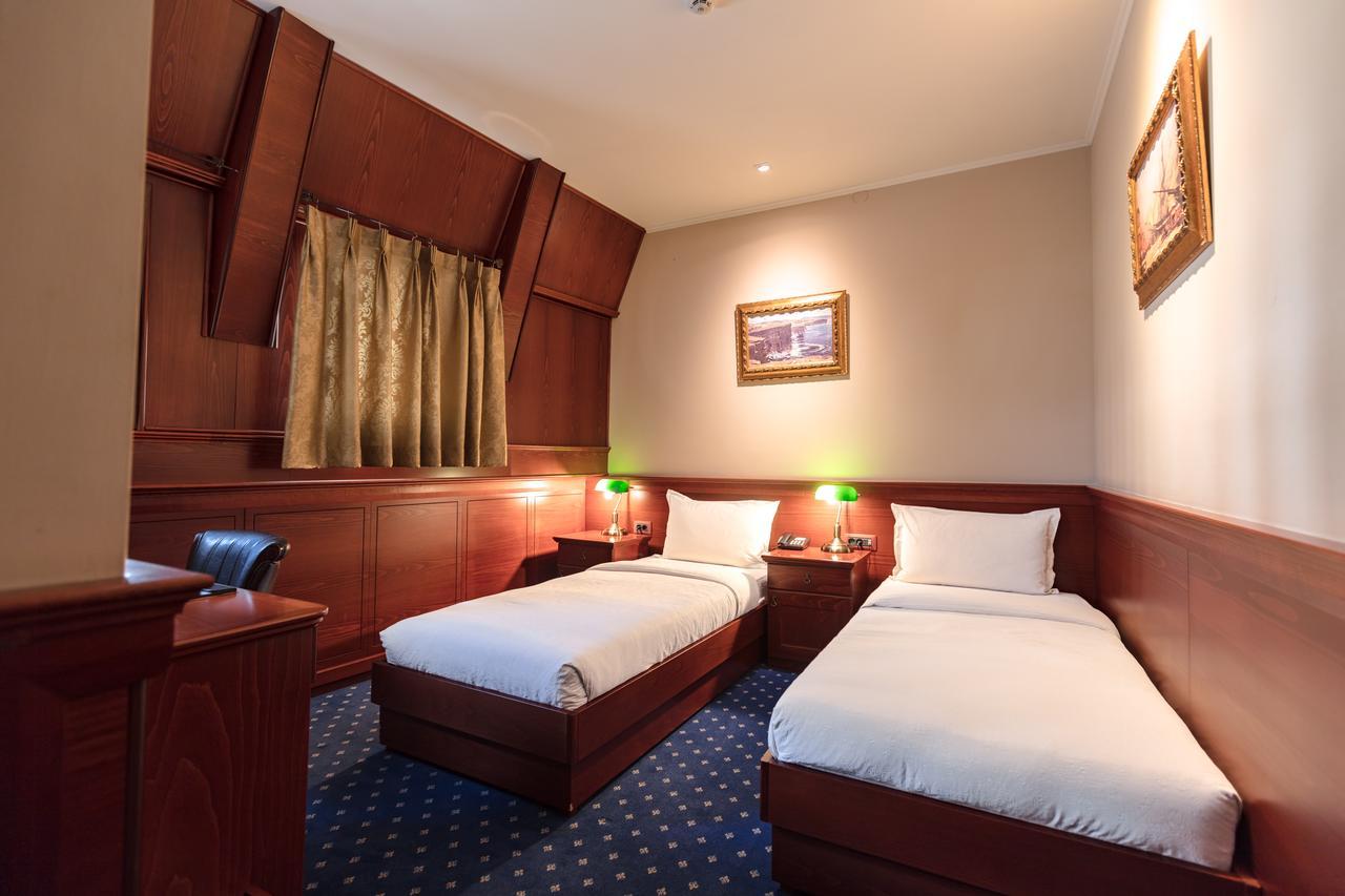 Double or Twin Room River View
