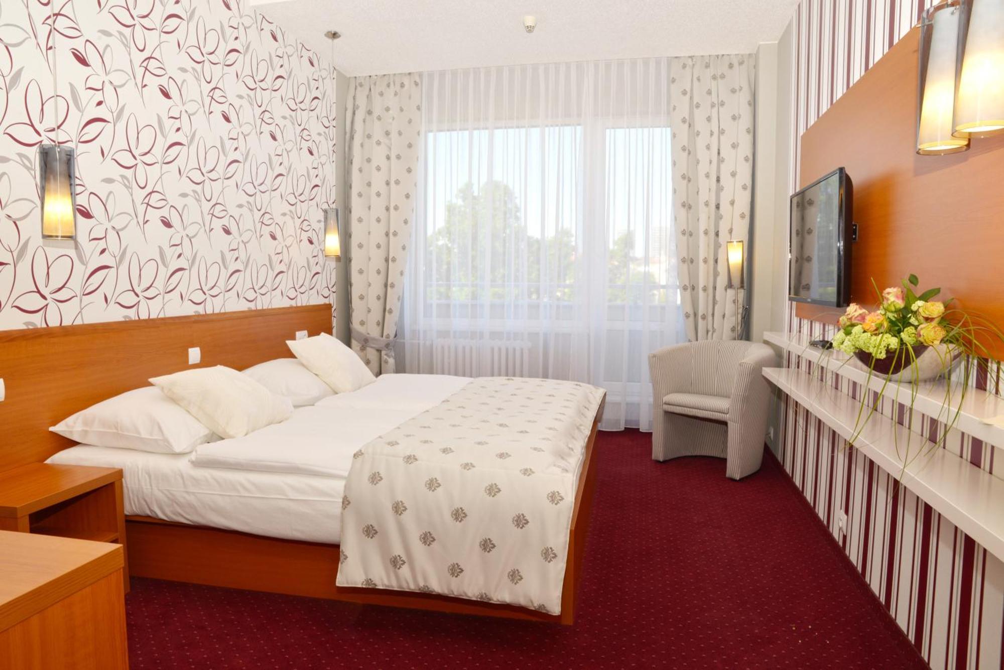 Premium Double or Twin Room Access to public Relax Centre