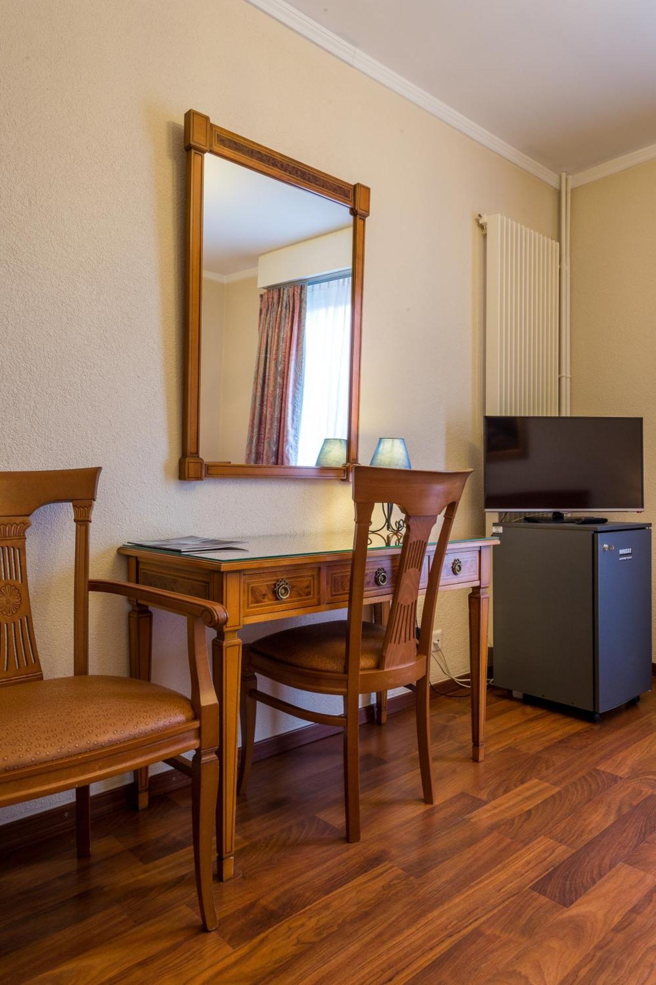 Superior Single Room,1210251550:JPEG