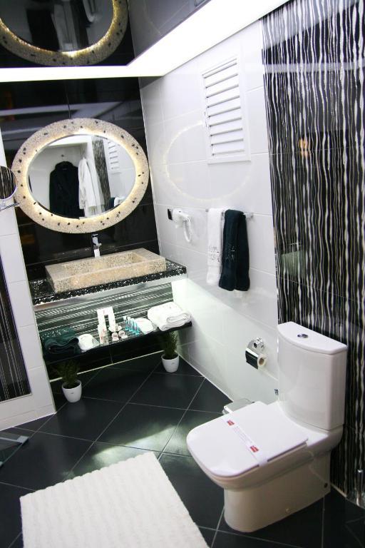 Chambre Lit Queen-Size Accessible aux Personnes à Mobilité Réduite - Non-Fumeurs