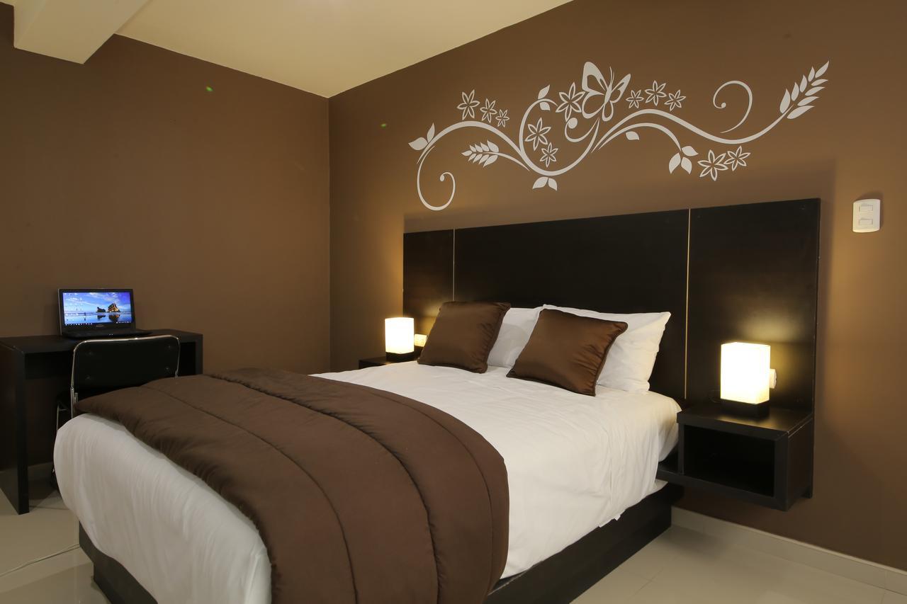 Deluxe Double Room,613363745:JPEG