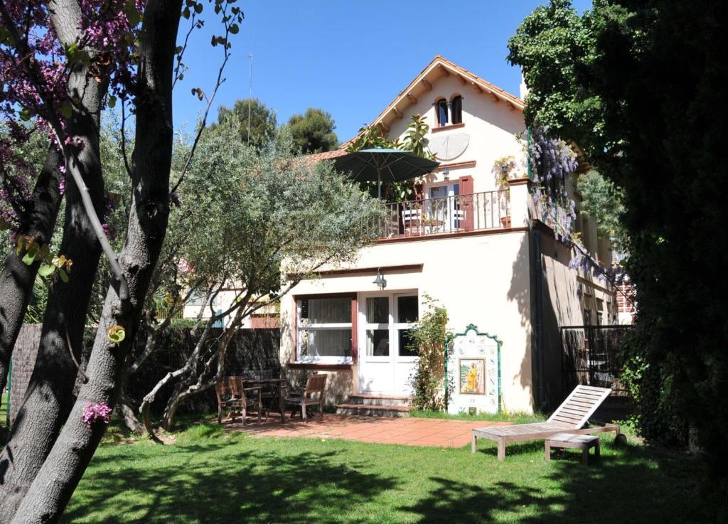 Apartamento de 2 dormitorios con jardín