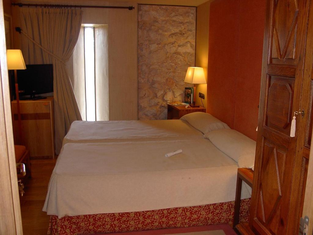 Standard Double Room,965940814:JPEG