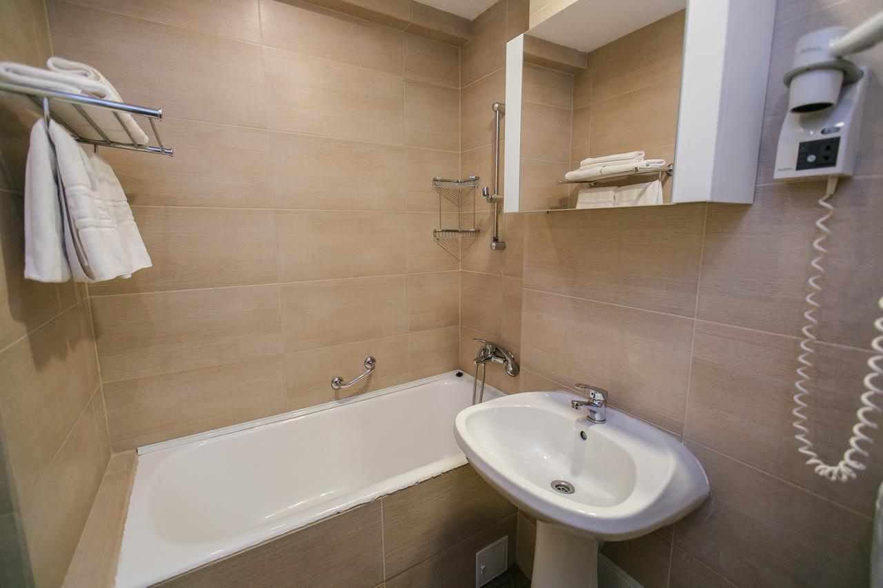 Double or Twin Room,632509497:JPEG