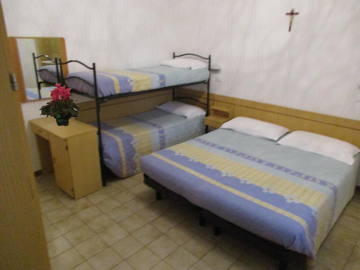 Standard Quadruple Room,635448588:JPEG