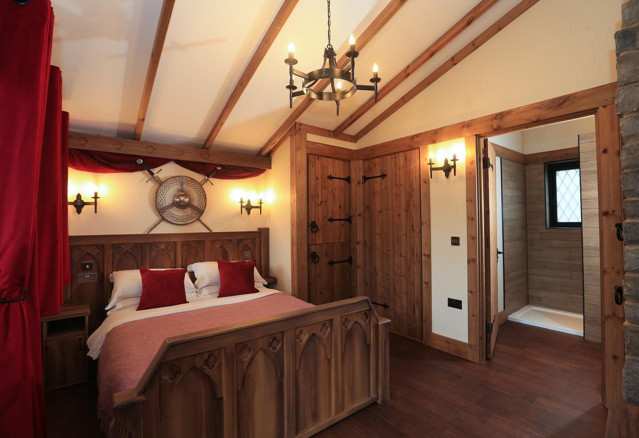 Lodge Woodland