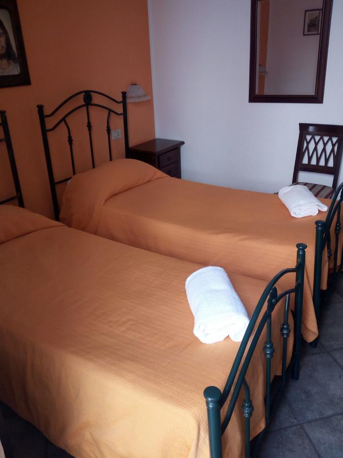 Double or Twin Room,1115870919:JPEG