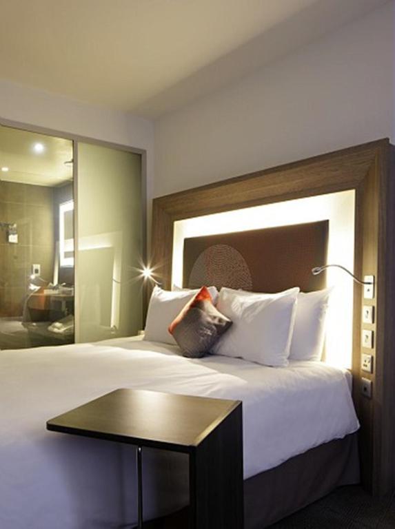 Chambre Exécutive Lit Queen-Size