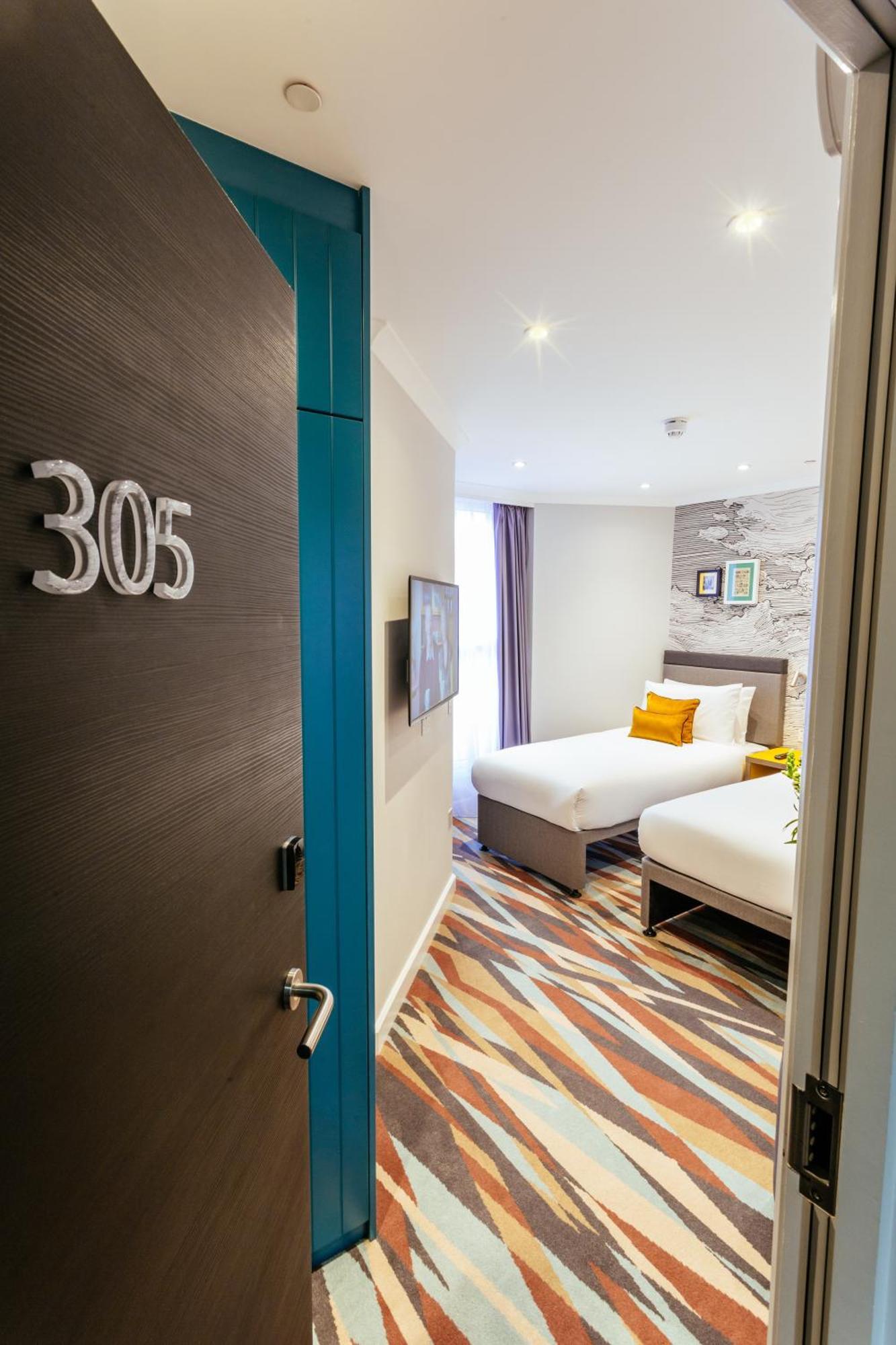 Triple Room,663736845:JPEG